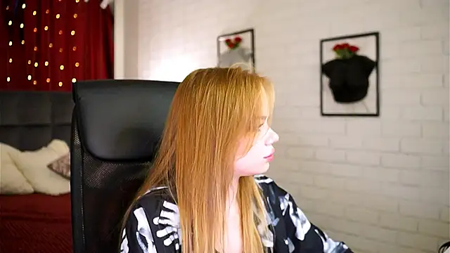 AmyNox Adlı Modelin Canlı XXX Sohbeti