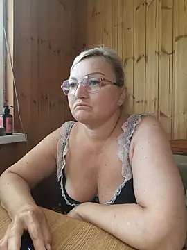 Chat +18 de White-Chocolatte ao vivo