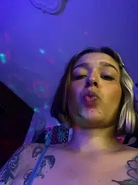 BlueStoneX লাইভ XXX চ্যাট