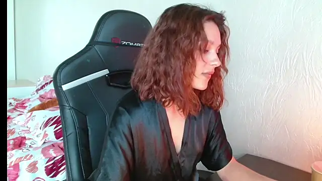 Eva_Avea Pertunjukan Webcam