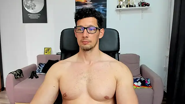 BrutusK08 Live XXX-Chat