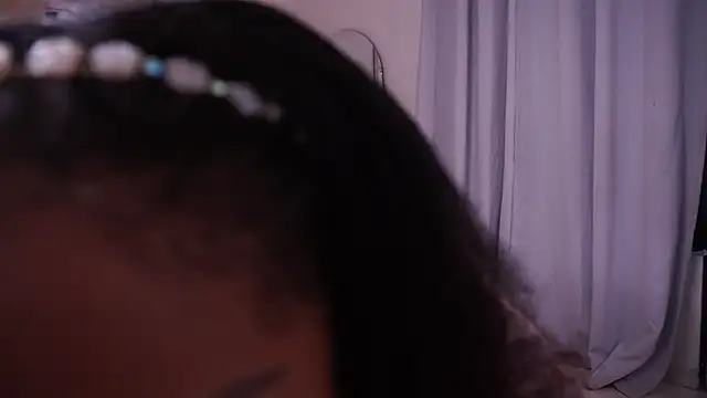 Alondrasparrow2's Live XXX Chat