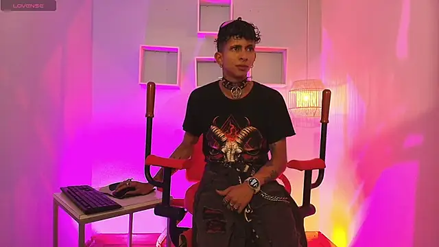 Онлайн чат XXX Maximoking26