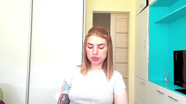 CasseyParnes Chat XXX in diretta
