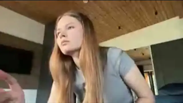 NikaLicka élő XXX-chatje