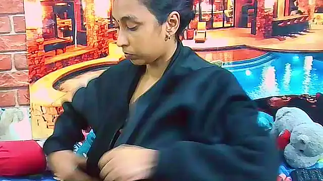 IndianSexyButt 라이브 XXX 채팅