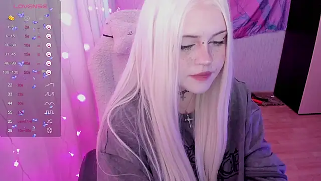 SelenaCute Chat XXX live