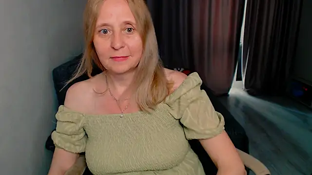 Saule_V's Live XXX Chat