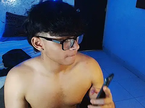 Show de Mr_yisuzz na webcam