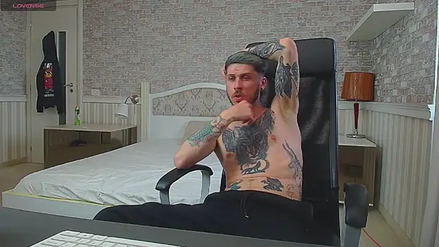 Chat +18 de JonahShaw ao vivo