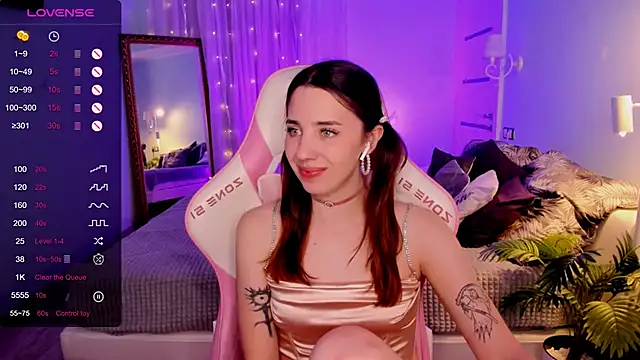 Chat +18 de CharliGrace_ ao vivo
