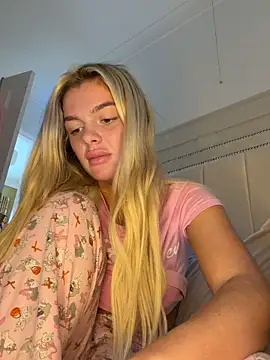 Irish_BarbieMilfx's Live XXX Chat