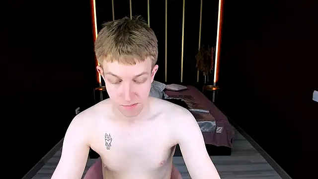 Dylan_Norton: онлайн-секс-чат