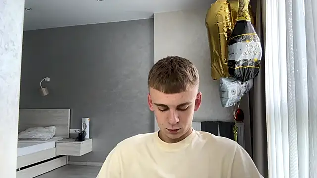 XXX chat uživo modela SoloFury