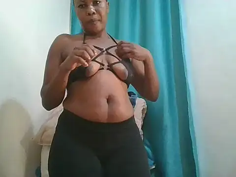 Sweetbanana24's Live XXX Chat