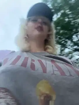 Онлайн чат XXX RonnieKiss