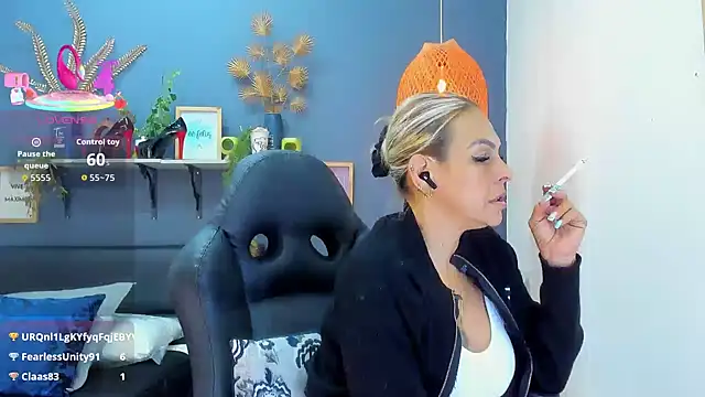 yessila_parker live XXX chat