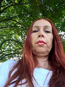 HoneyMILF Live XXX-Chat