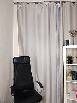 MickeQuineen Live XXX chat