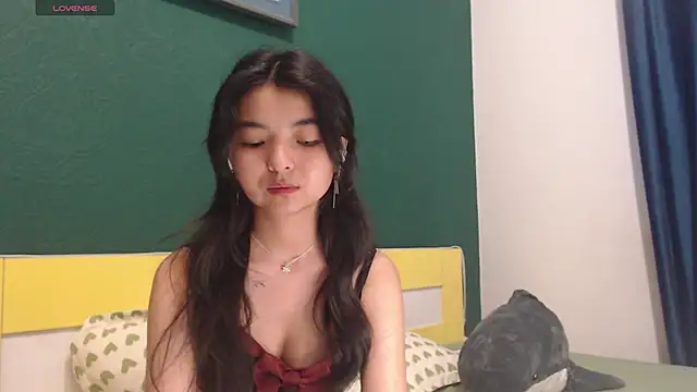 Chat XXX en directo de Shy_Kira