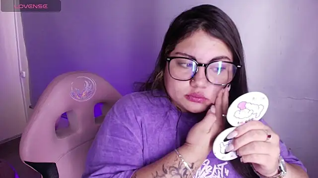 دردشة Dreamboo__ الجنسية المباشرة