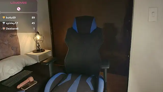 KendaallFox_'s Live XXX Chat