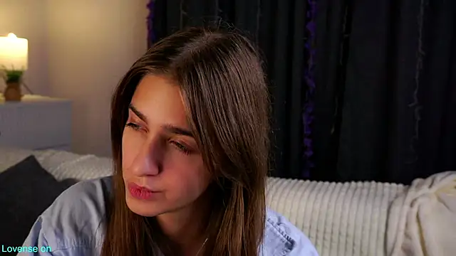 Chat XXX en directo de ClarineCasebolt