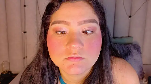 Chat +18 de AmatistaSky__ ao vivo