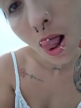 single_mother_indecent's Live XXX Chat