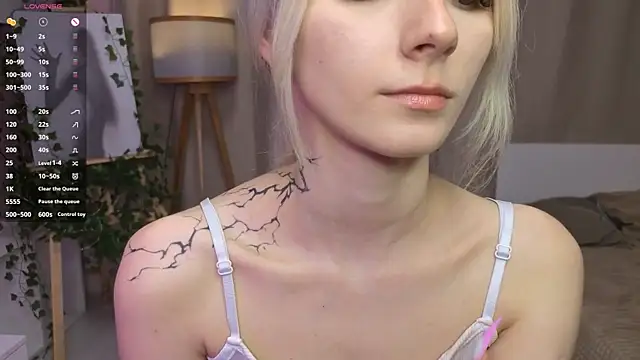 JuanaSumma 라이브 XXX 채팅
