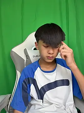 Chat +18 de DD-101 ao vivo