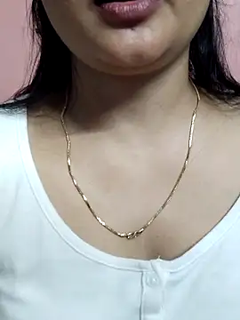 Wild-janvi's Live XXX Chat