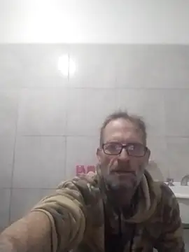 CulturedBus909 Webcam show