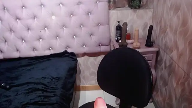 Milf_NaomiBraunx Obrolan Langsung XXX