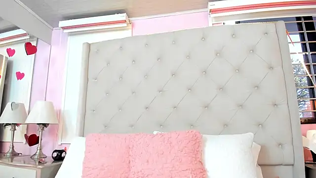 scarlett_leblanc_'s Live XXX Chat