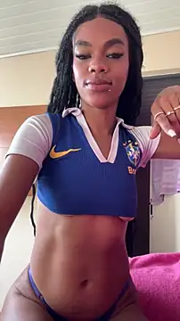 Chat +18 de Cammgirlmii ao vivo