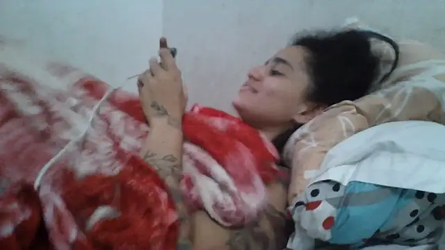 girl_tits Adlı Modelin Canlı XXX Sohbeti