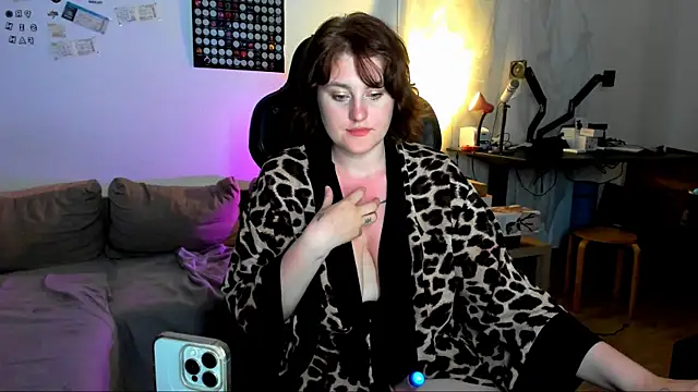KiraKoval Chat XXX in diretta