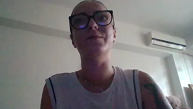 IzabelllNoir's Live XXX Chat
