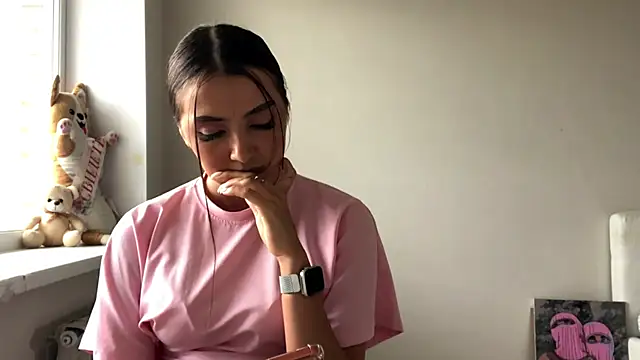 AlvinaMair Chat XXX live