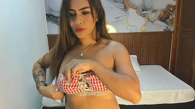دردشة Holly_22 الجنسية المباشرة