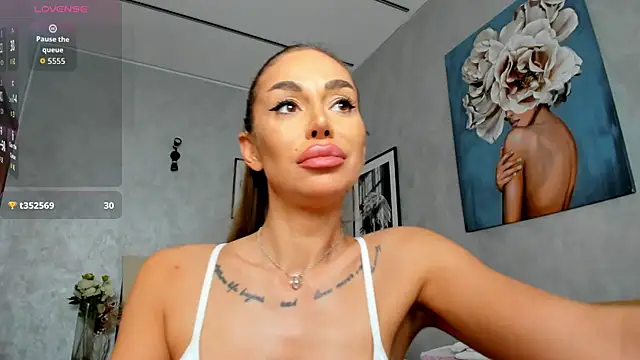 Chat XXX Live ElinaMoon_