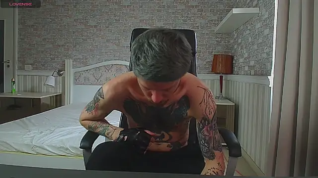 JonahShaw Chat XXX live