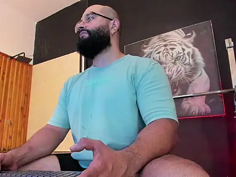 Czat XXX na żywo – Luke__09
