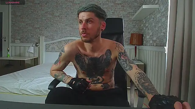 JonahShaw live XXX chat