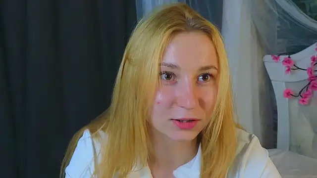 XXX chat uživo modela RosalieHandley