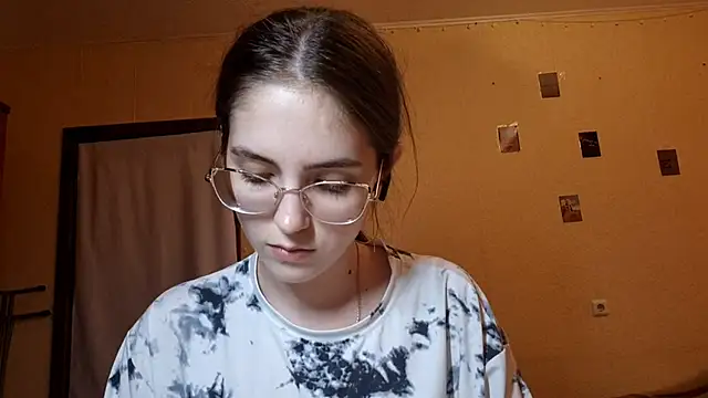 Онлайн чат XXX Katelemon