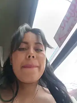 _andrea30のライブXXXチャット
