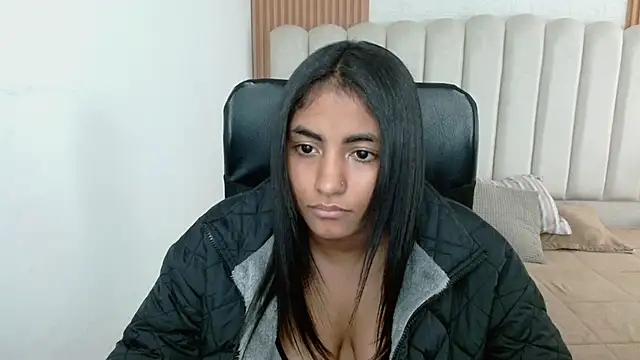 shaneelle – Naživo XXX chat