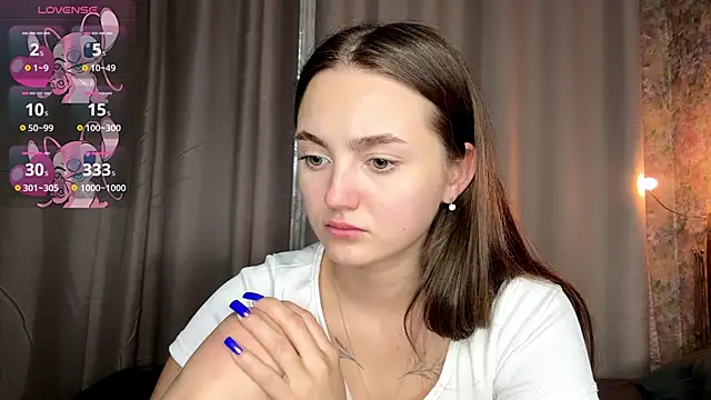 LoraDavi live XXX chat